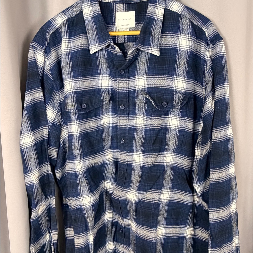 American Eagle Outfitters Blue & White Plaid Button-Up Shirt